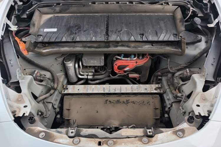 Used Tesla Model Y 2022 Rear-Wheel-Drive Version Engine Bay