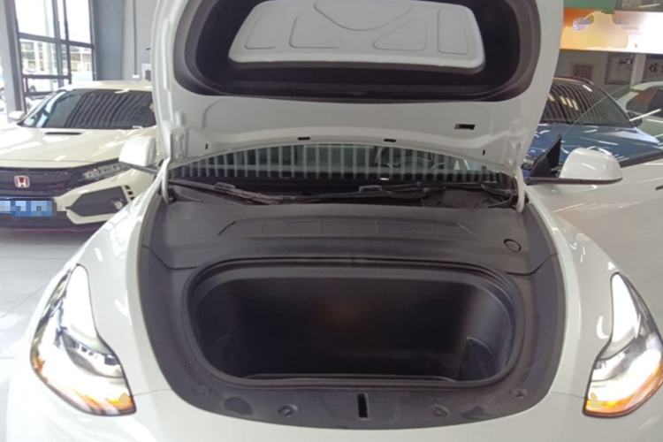 Used Tesla Model Y 2022 Rear-Wheel-Drive Version Engine Bay
