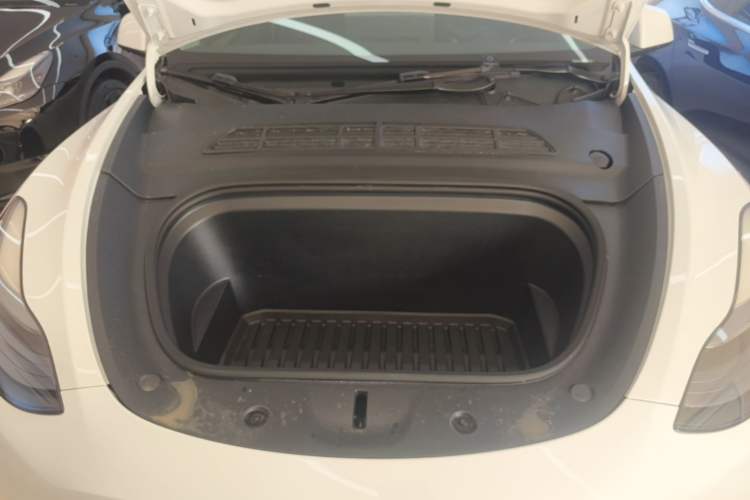 Used Tesla Model Y 2022 Revised Version Rear-Wheel Drive Engine Bay