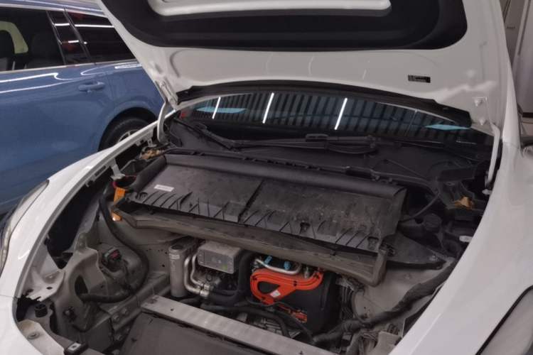 Used Tesla Model Y 2022 Performance High-Performance All-Wheel-Drive Version Engine Bay
