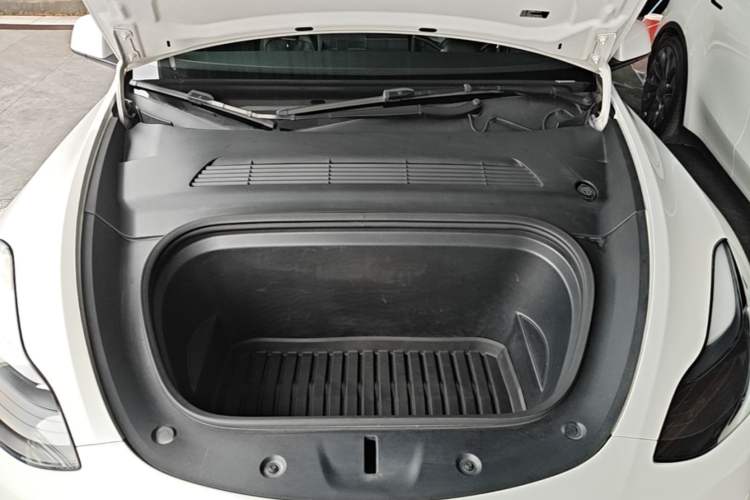 Used Tesla Model Y 2022 Long-Range All-Wheel-Drive Version Engine Bay
