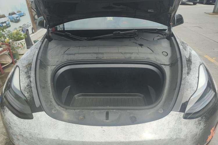 Used Tesla Model Y 2022 Revised Version Long-Range All-Wheel Drive Engine Bay