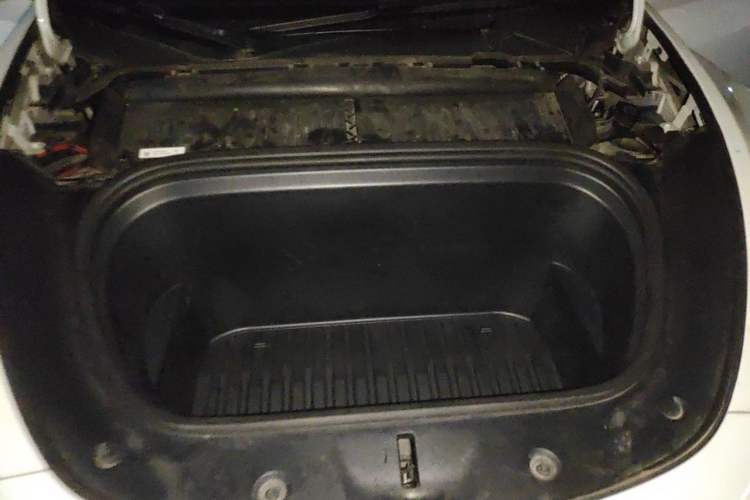Used Tesla Model Y 2022 Revised Version Long-Range All-Wheel Drive Engine Bay