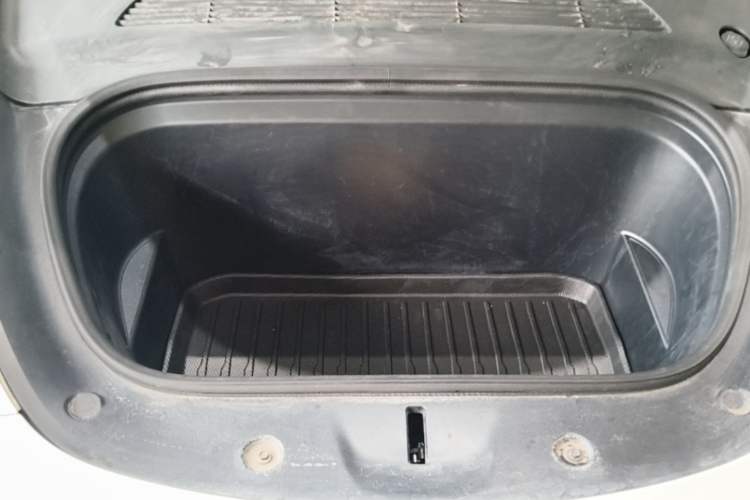 Used Tesla Model Y 2022 Revised Version Rear-Wheel Drive Engine Bay