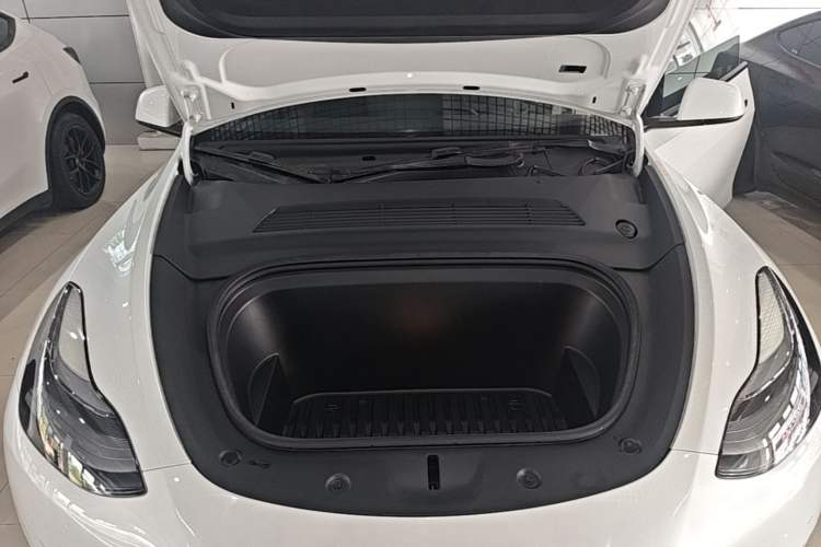 Used Tesla Model Y 2022 Revised Version Rear-Wheel Drive Engine Bay