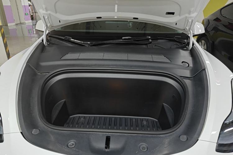 Used Tesla Model Y 2022 Revised Version Rear-Wheel Drive Engine Bay