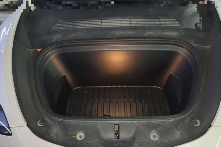 Used Tesla Model Y 2022 Rear-Wheel-Drive Version Engine Bay