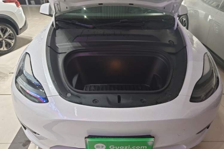 Used Tesla Model Y 2022 Rear-Wheel-Drive Version Engine Bay