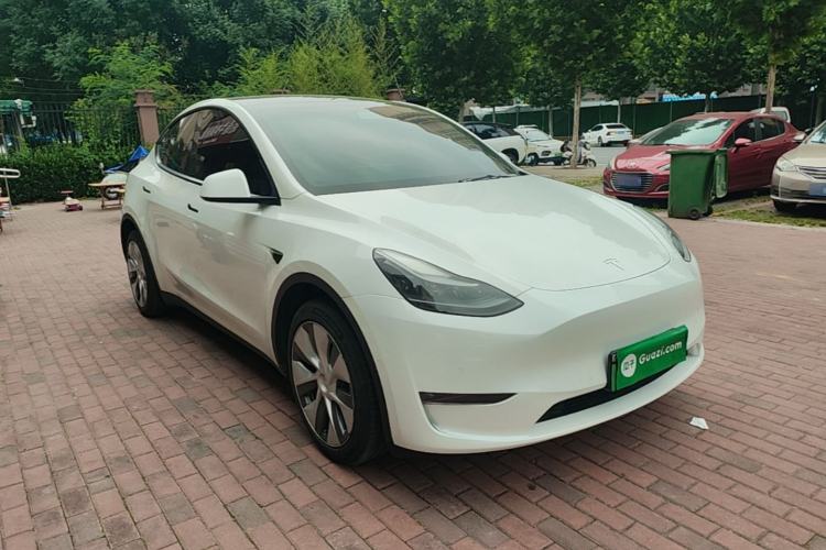 Used Tesla Model Y 2022 Long-Range All-Wheel-Drive Version Exterior 1