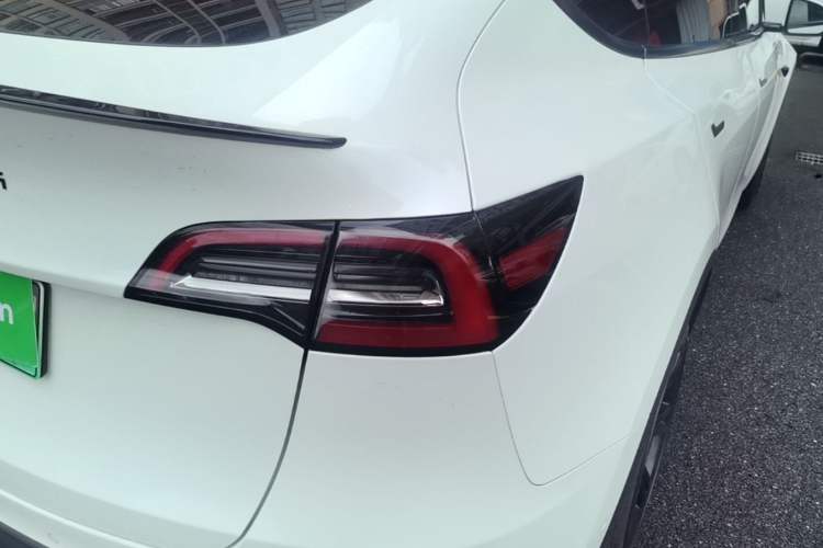 Used Tesla Model Y 2022 Revised Version Rear-Wheel Drive Exterior 1