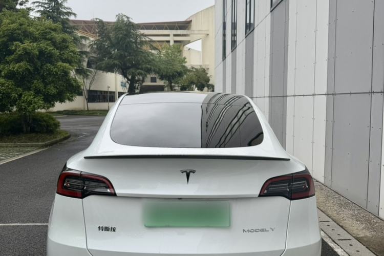 Used Tesla Model Y 2022 Rear-Wheel-Drive Version Exterior 1