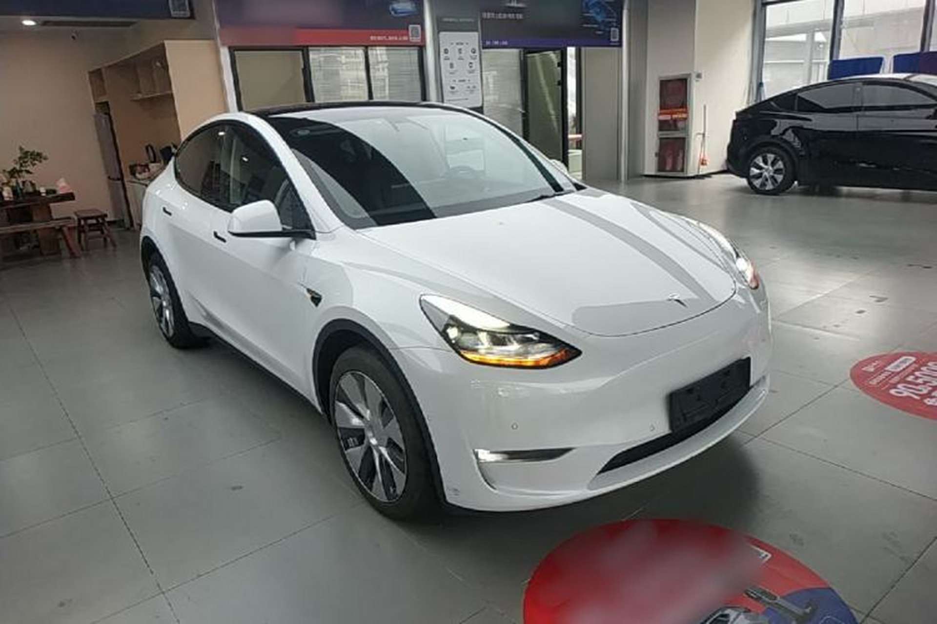 Used Tesla Model Y 2022 Revised Version Long-Range All-Wheel Drive Exterior 1
