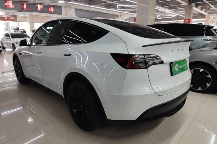 Used Tesla Model Y 2022 Long-Range All-Wheel-Drive Version Exterior 2