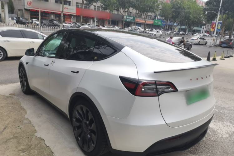 Used Tesla Model Y 2022 Performance High-Performance All-Wheel-Drive Version Exterior 2