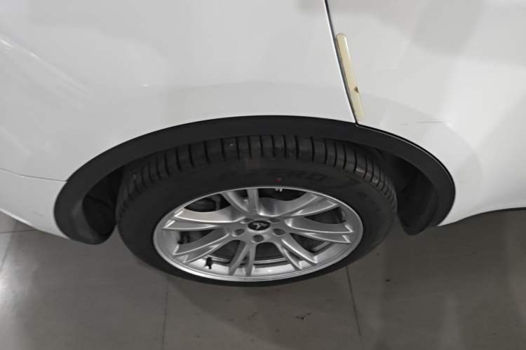 Used Tesla Model Y 2022 Revised Version Rear-Wheel Drive Exterior 2