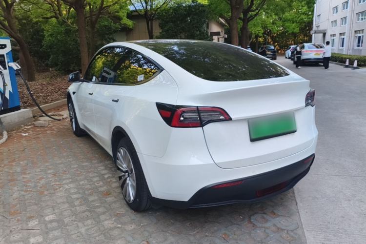 Used Tesla Model Y 2022 Revised Version Long-Range All-Wheel Drive Exterior 2