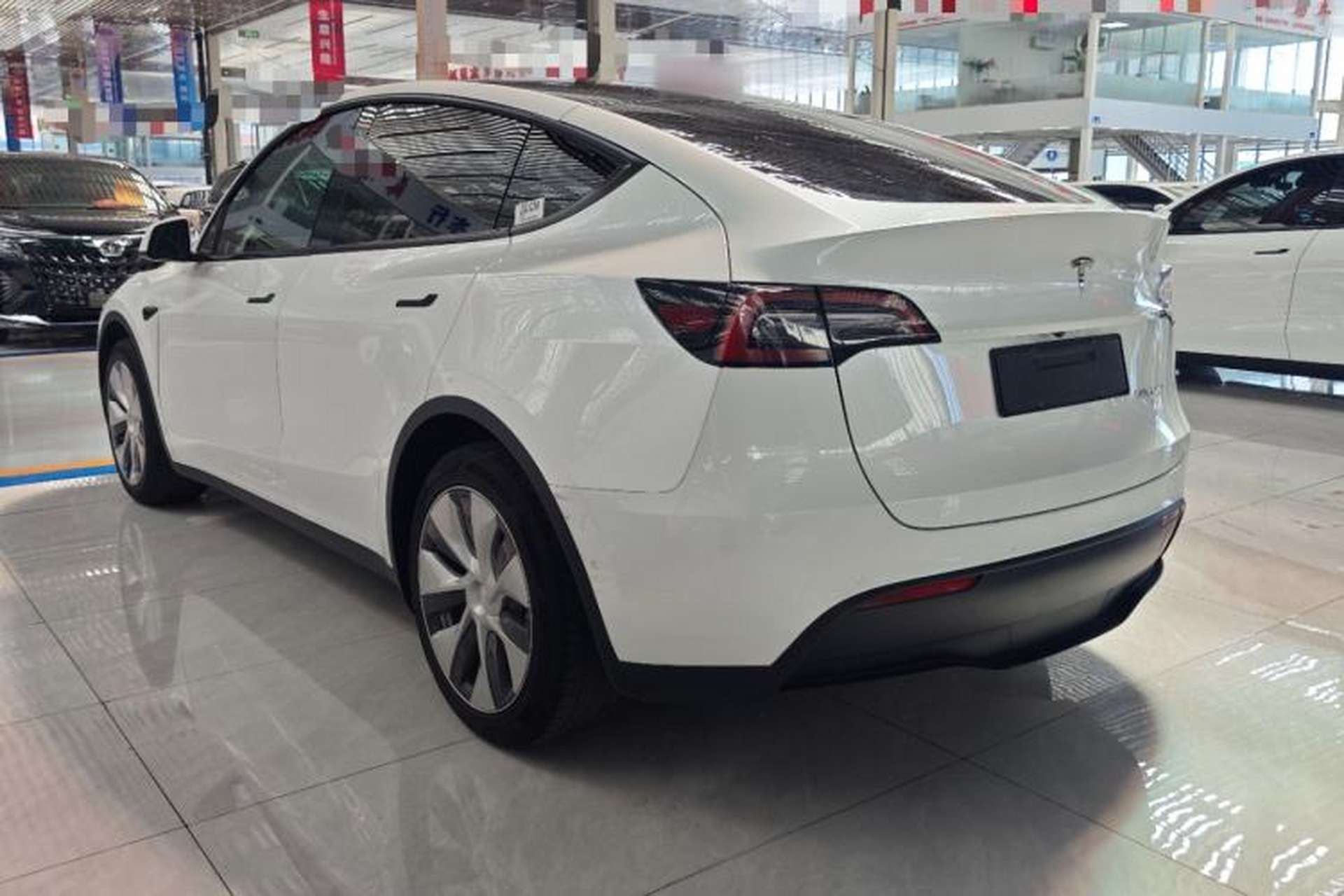 Used Tesla Model Y 2022 Rear-Wheel-Drive Version Exterior 2