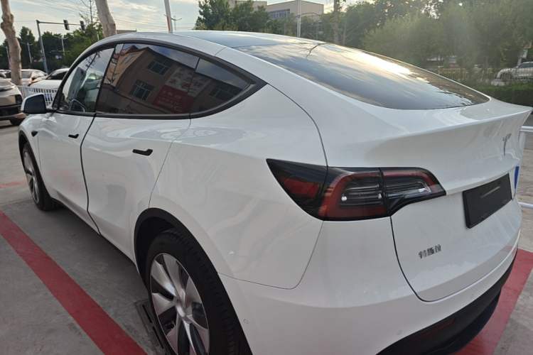 Used Tesla Model Y 2022 Revised Version Rear-Wheel Drive Exterior 2