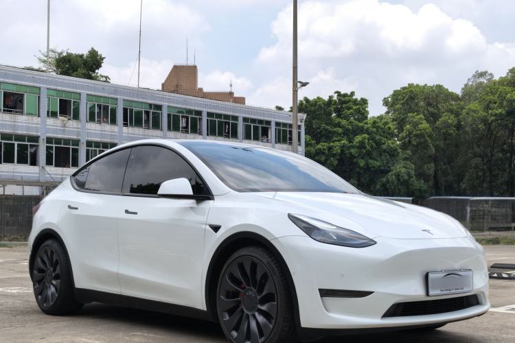 Used Tesla Model Y 2022 Performance High-Performance All-Wheel-Drive Version Exterior 2