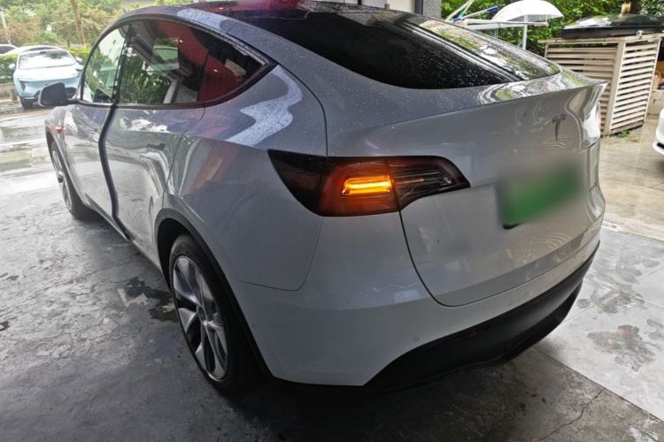 Used Tesla Model Y 2022 Revised Version Rear-Wheel Drive Exterior 2