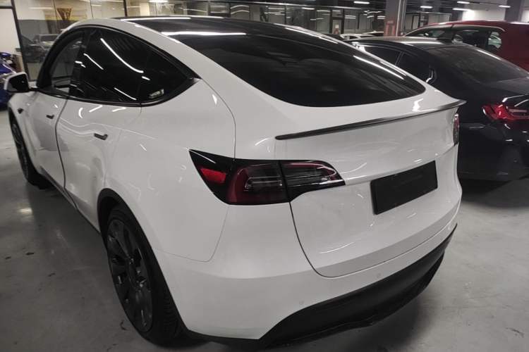 Used Tesla Model Y 2022 Performance High-Performance All-Wheel-Drive Version Exterior 2