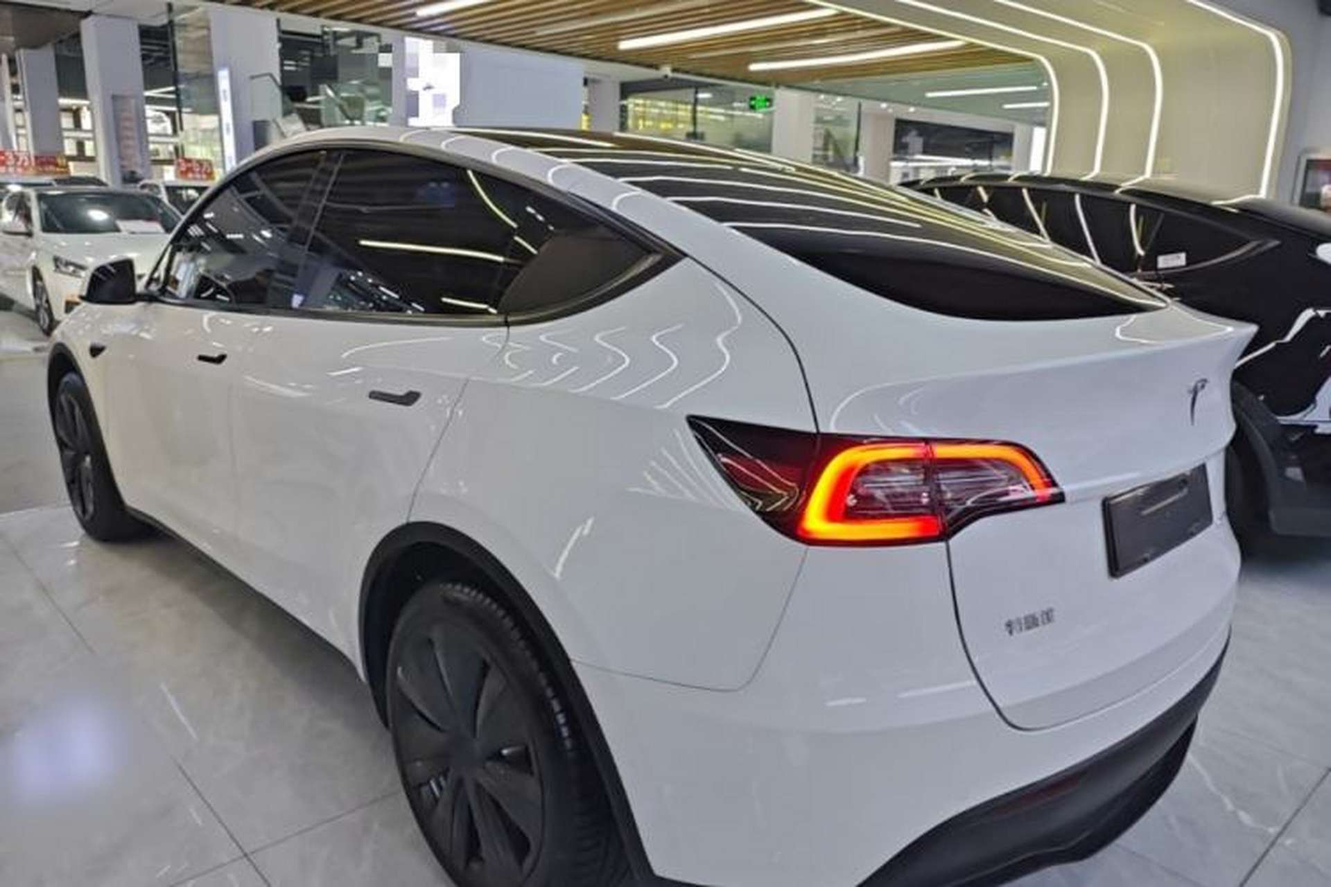 Used Tesla Model Y 2022 Revised Version Rear-Wheel Drive Exterior 2