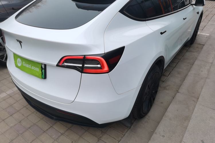 Used Tesla Model Y 2022 Revised Version Long-Range All-Wheel Drive Exterior 3