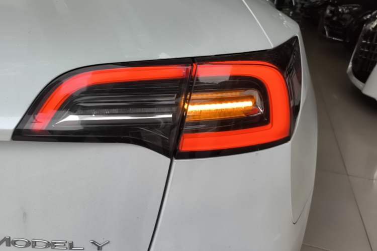 Used Tesla Model Y 2022 Revised Version Rear-Wheel Drive Exterior 3