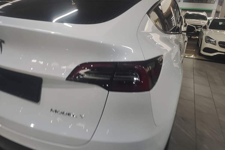 Used Tesla Model Y 2022 Revised Version Rear-Wheel Drive Exterior 3