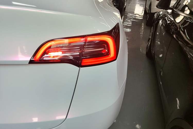 Used Tesla Model Y 2022 Revised Version Rear-Wheel Drive Exterior 3