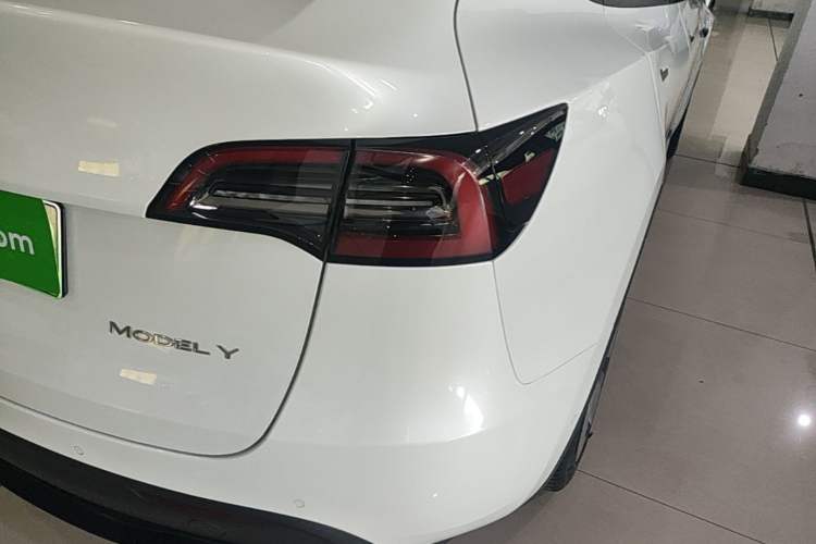 Used Tesla Model Y 2022 Rear-Wheel-Drive Version Exterior 3