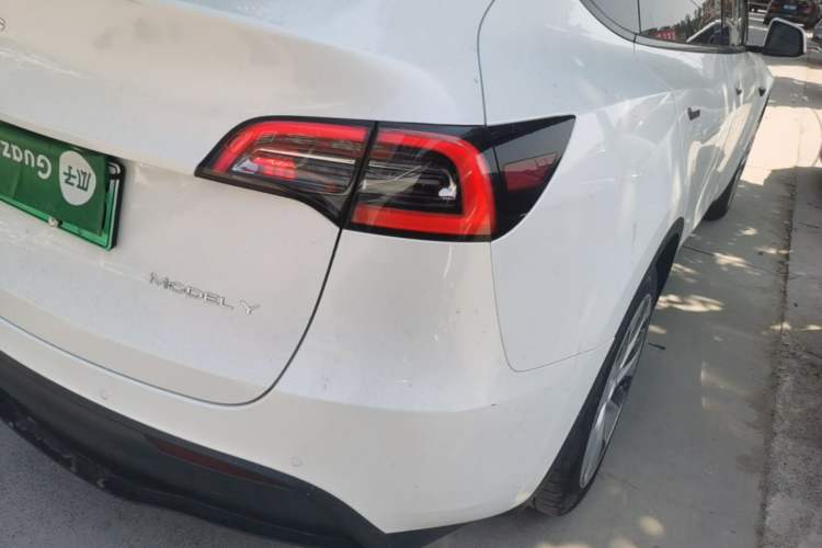 Used Tesla Model Y 2022 Rear-Wheel-Drive Version Exterior 3