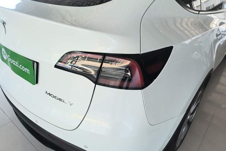 Used Tesla Model Y 2022 Rear-Wheel-Drive Version Exterior 3