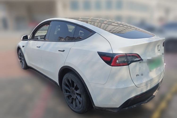 Used Tesla Model Y 2022 Revised Version Long-Range All-Wheel Drive Exterior 3