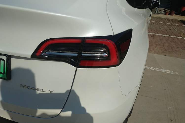 Used Tesla Model Y 2022 Revised Version Rear-Wheel Drive Exterior 3