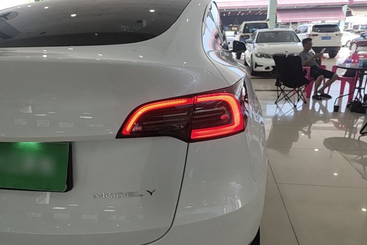 Used Tesla Model Y 2022 Revised Version Rear-Wheel Drive Exterior 3