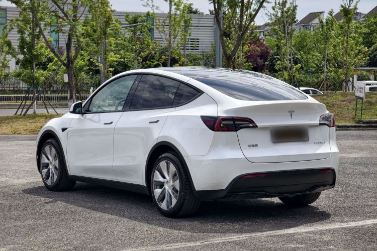 Used Tesla Model Y 2022 Rear-Wheel-Drive Version Exterior 3