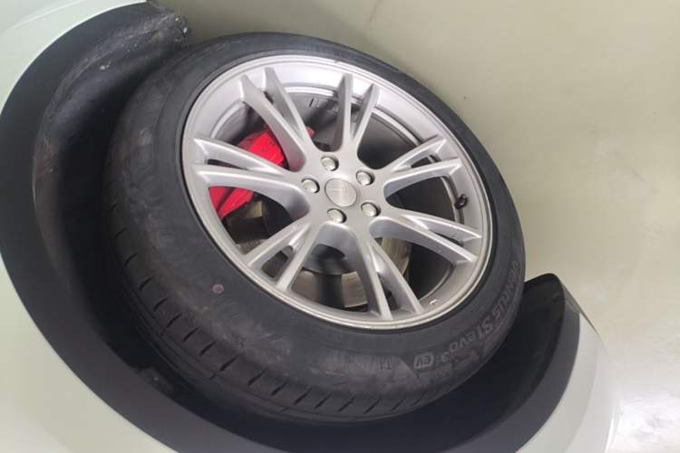 Used Tesla Model Y 2022 Revised Version Rear-Wheel Drive Exterior 4