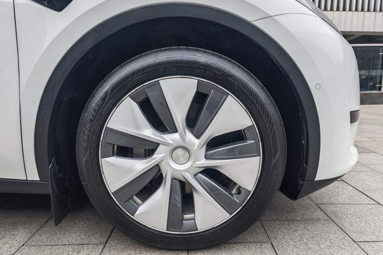 Used Tesla Model Y 2022 Revised Version Rear-Wheel Drive Exterior 4