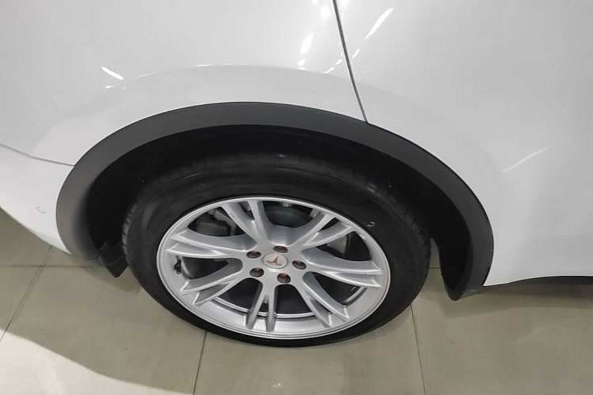 Used Tesla Model Y 2022 Revised Version Long-Range All-Wheel Drive Exterior 5