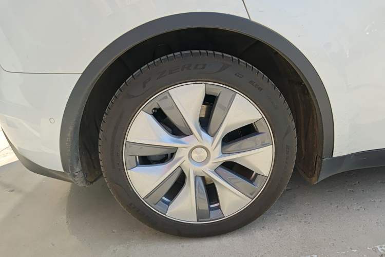 Used Tesla Model Y 2022 Revised Version Rear-Wheel Drive Exterior 5