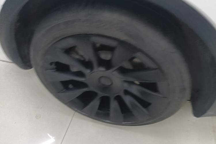 Used Tesla Model Y 2022 Revised Version Rear-Wheel Drive Exterior 5