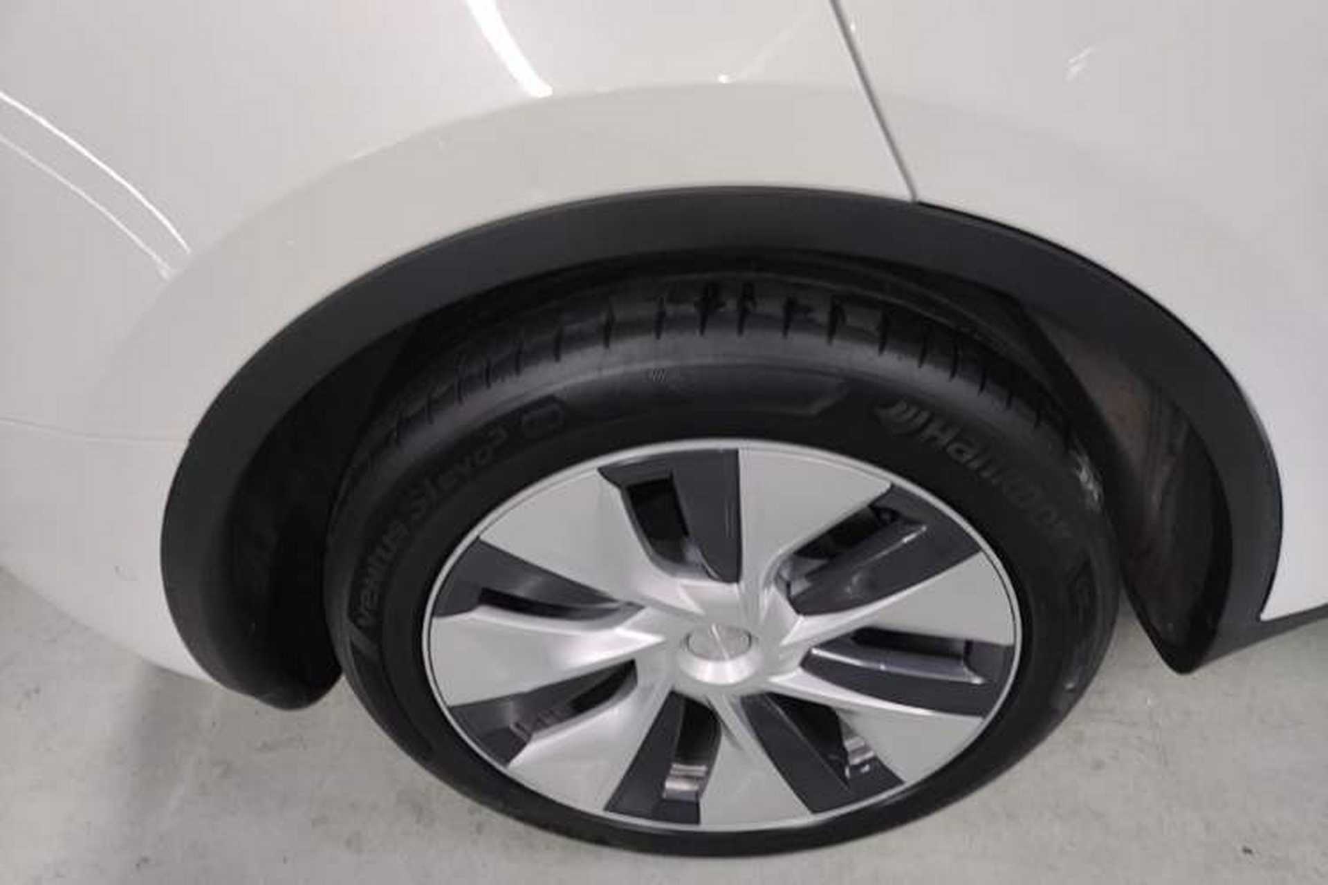 Used Tesla Model Y 2022 Rear-Wheel-Drive Version Exterior 5