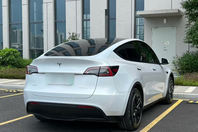 Used Tesla Model Y 2022 Rear-Wheel-Drive Version Exterior 6