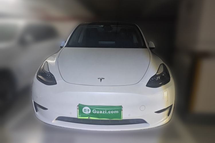 Used Tesla Model Y 2022 Long-Range All-Wheel-Drive Version Front