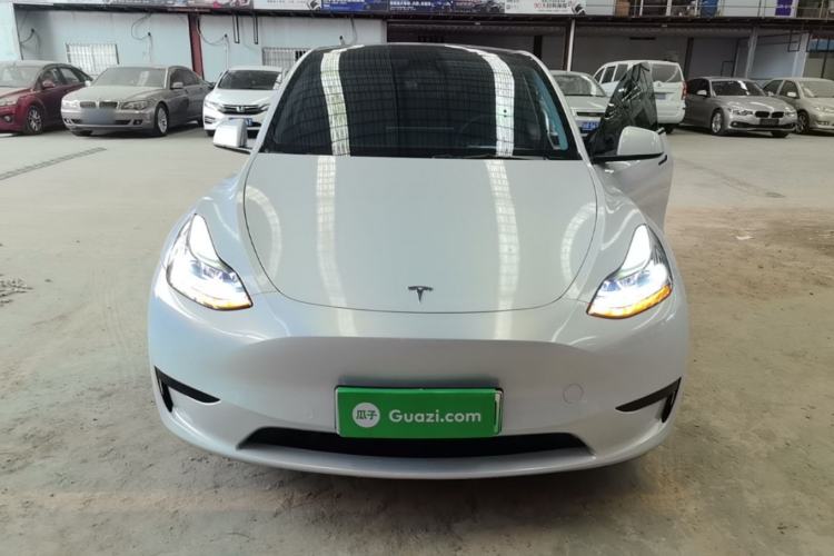 Used Tesla Model Y 2022 Rear-Wheel-Drive Version Front