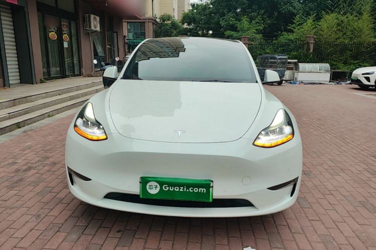 Used Tesla Model Y 2022 Long-Range All-Wheel-Drive Version Front