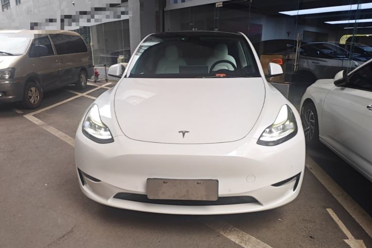 Used Tesla Model Y 2022 Long-Range All-Wheel-Drive Version Front