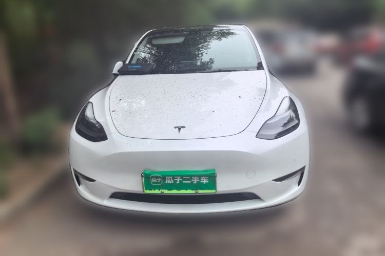 Used Tesla Model Y 2022 Long-Range All-Wheel-Drive Version Front
