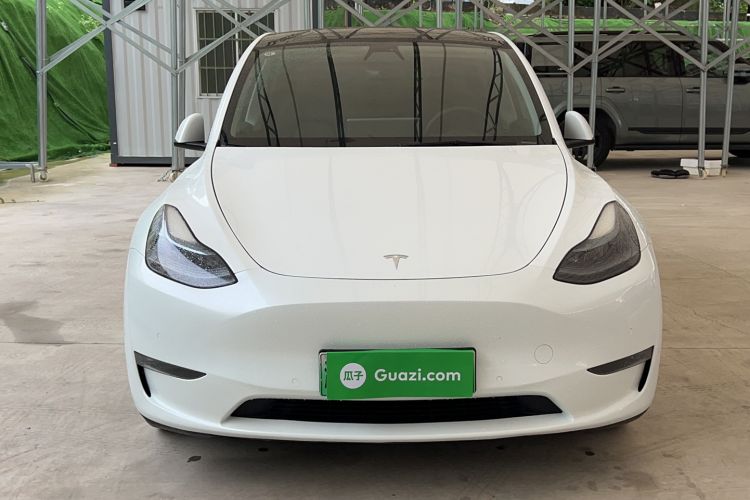Used Tesla Model Y 2022 Long-Range All-Wheel-Drive Version Front